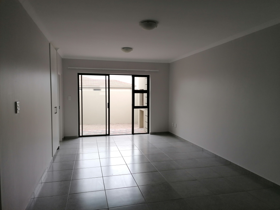 To Let 3 Bedroom Property for Rent in Stellendale Western Cape